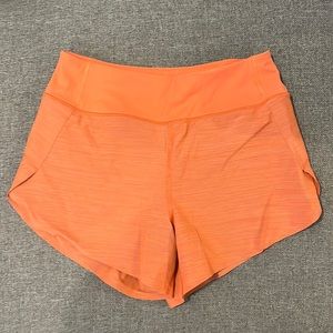 Preowned Athleta Run With It 3.5" Short, orange, size XS